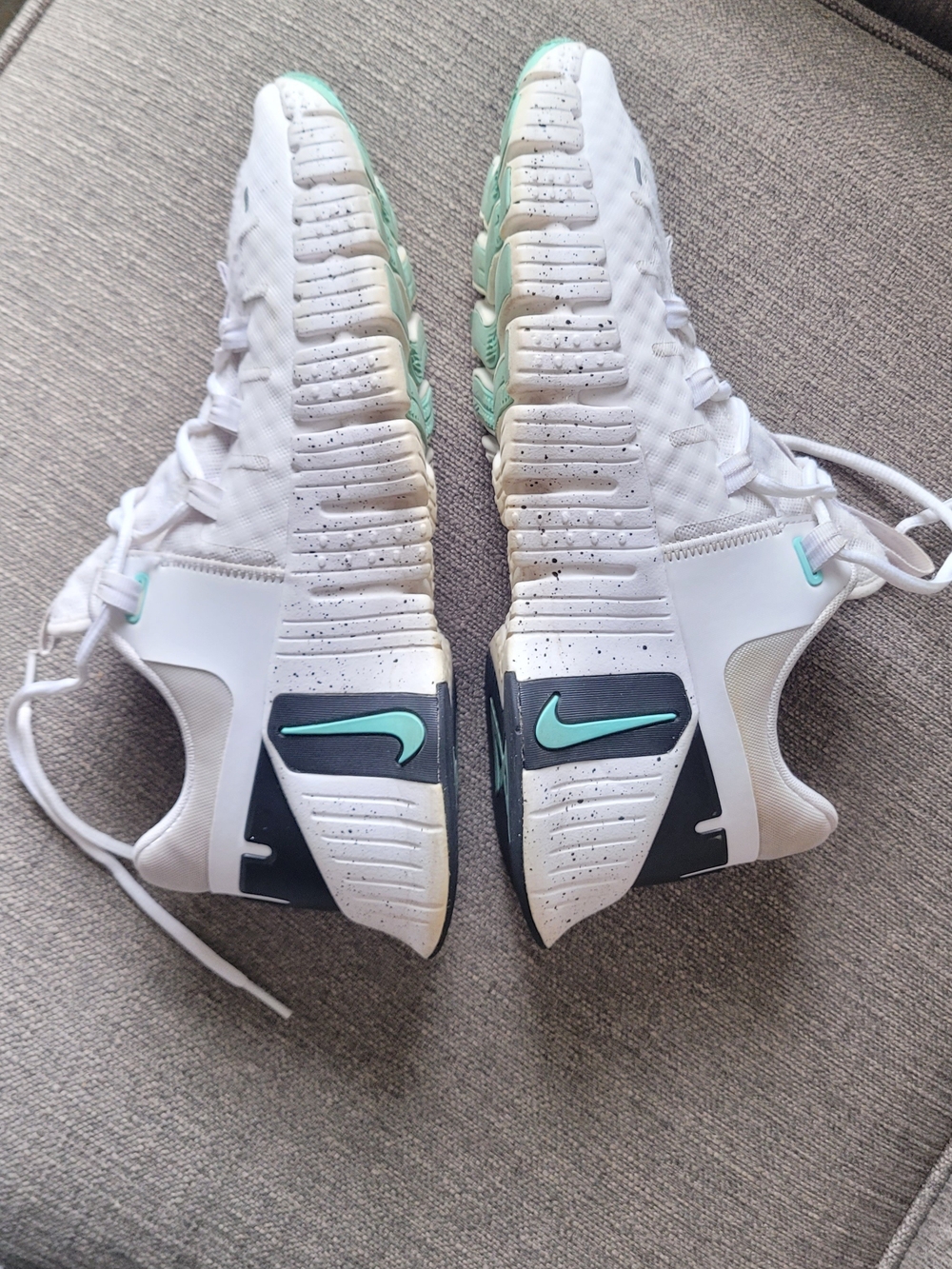 Nike White and Teal Training Sneakers